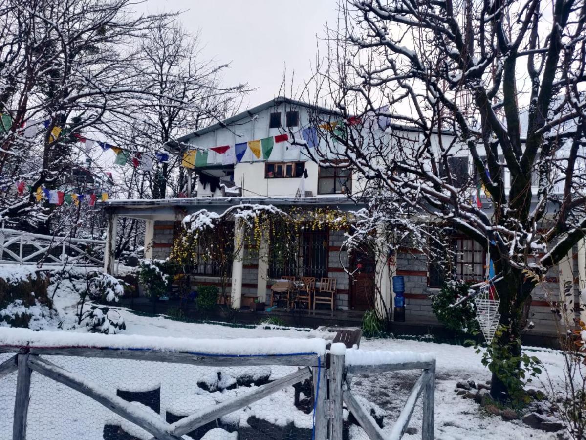 Mars Monkey Hostel & Cafe Манали Экстерьер фото